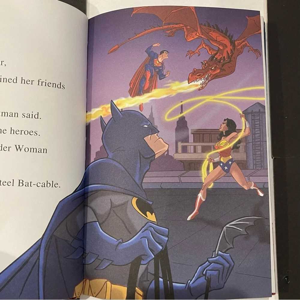 DC Super Heroes Collection Hardcover + 4 Superhero Art‎ Prints (DC/Marvel)